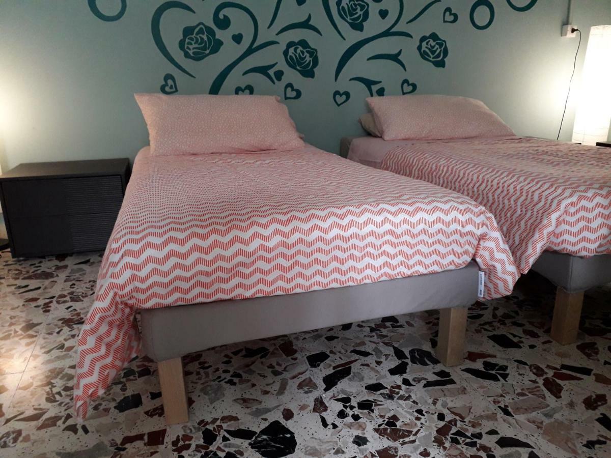 Casa Adriana B&B Pachino Bagian luar foto