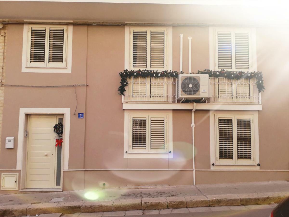 Casa Adriana B&B Pachino Bagian luar foto